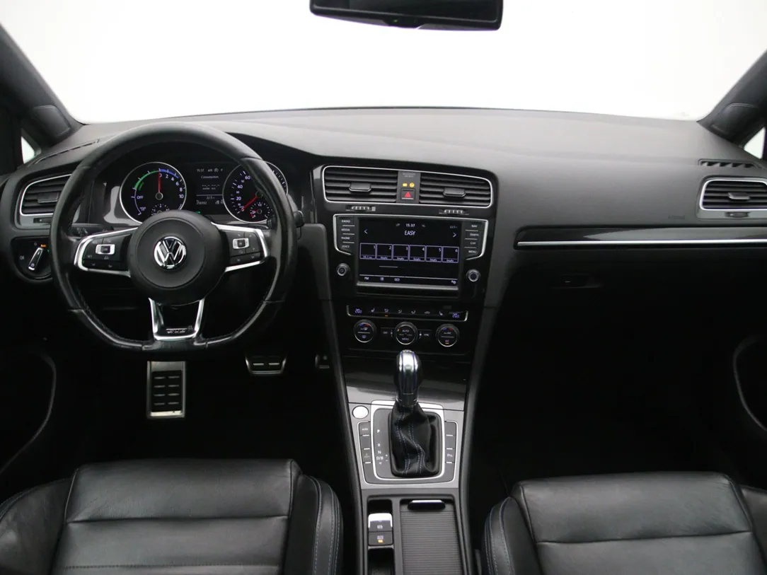 VOLKSWAGEN GOLF 7 GTE