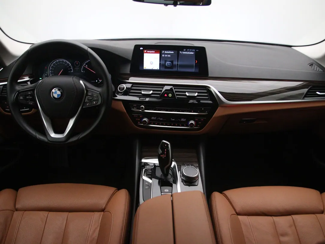 BMW 530 Luxury Line