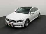VOLKSWAGEN PASSAT B8 Connected Series