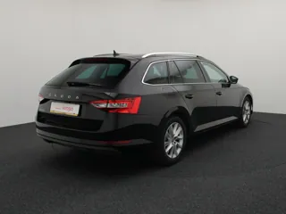 SKODA SUPERB Style