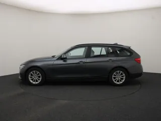 BMW 320 Advantage