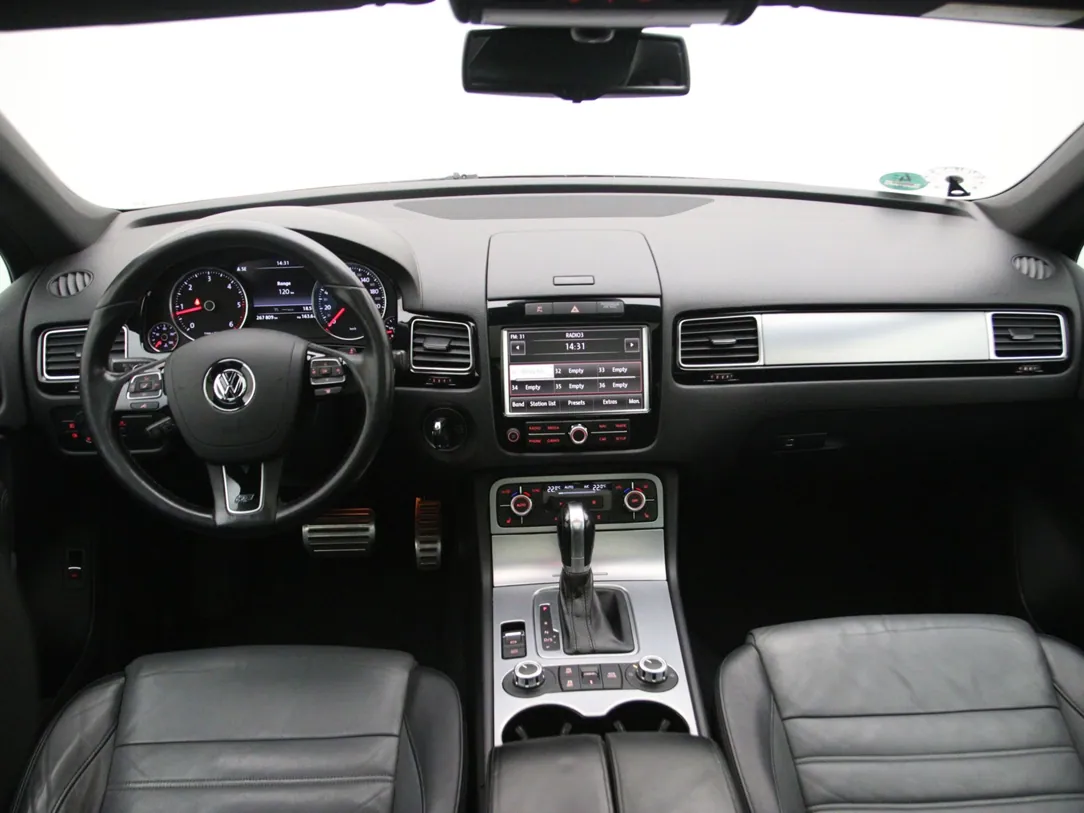 VOLKSWAGEN TOUAREG R-Line