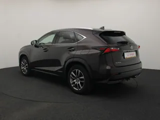 LEXUS NX300H Luxury Line