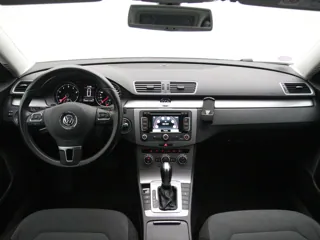 VOLKSWAGEN PASSAT B7 R-Line Executive Edition