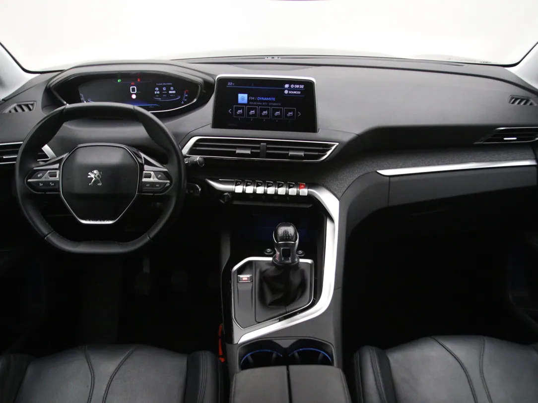 PEUGEOT 5008 Allure