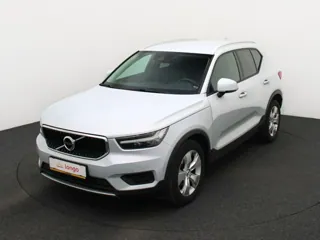 VOLVO XC40 Momentum Pro