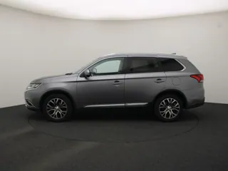 MITSUBISHI OUTLANDER Executive Edition