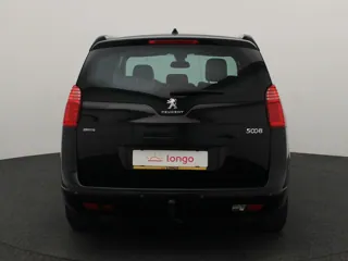 PEUGEOT 5008 Executive