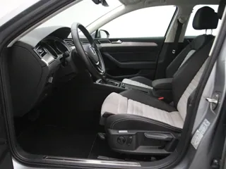 VOLKSWAGEN PASSAT B8 Highline