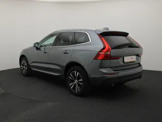 VOLVO XC60 Momentum Pro