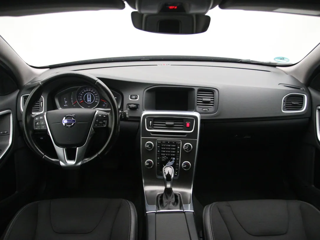 VOLVO V60 Business