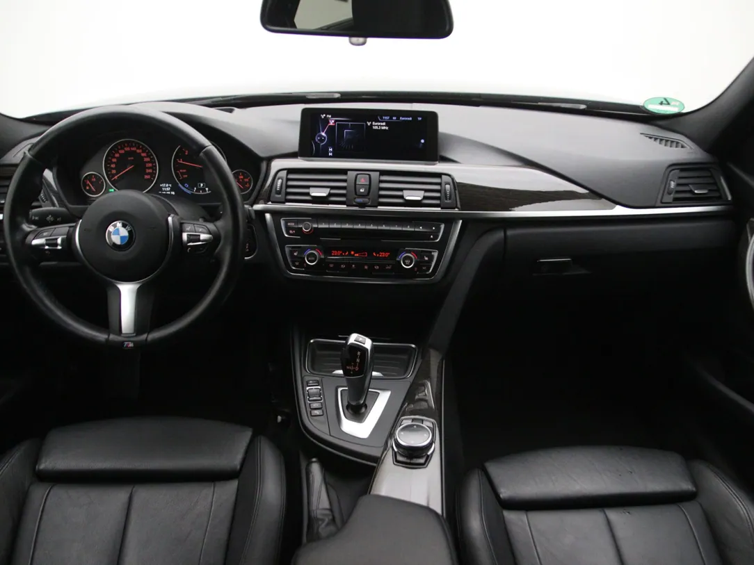 BMW 320 High Executive