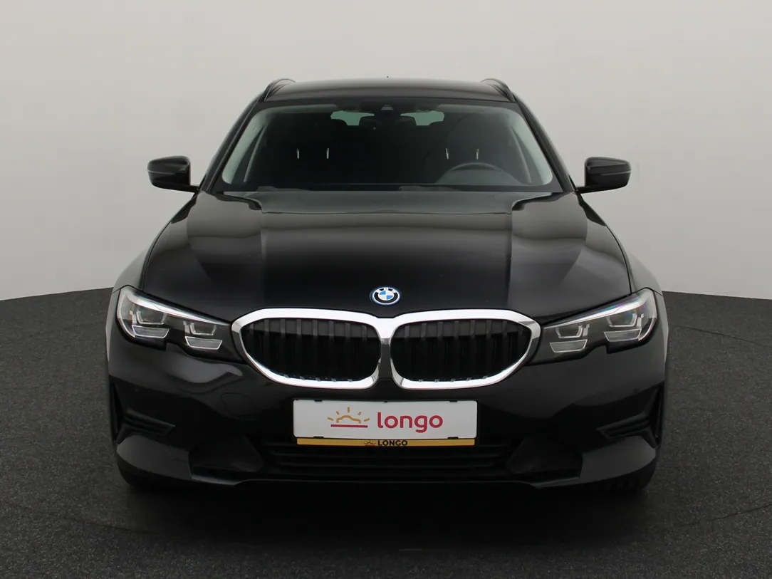 BMW 320 Advantage