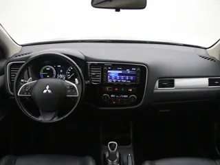 MITSUBISHI OUTLANDER Instyle
