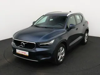 VOLVO XC40 Momentum