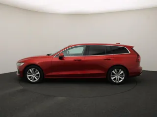 VOLVO V60 Momentum