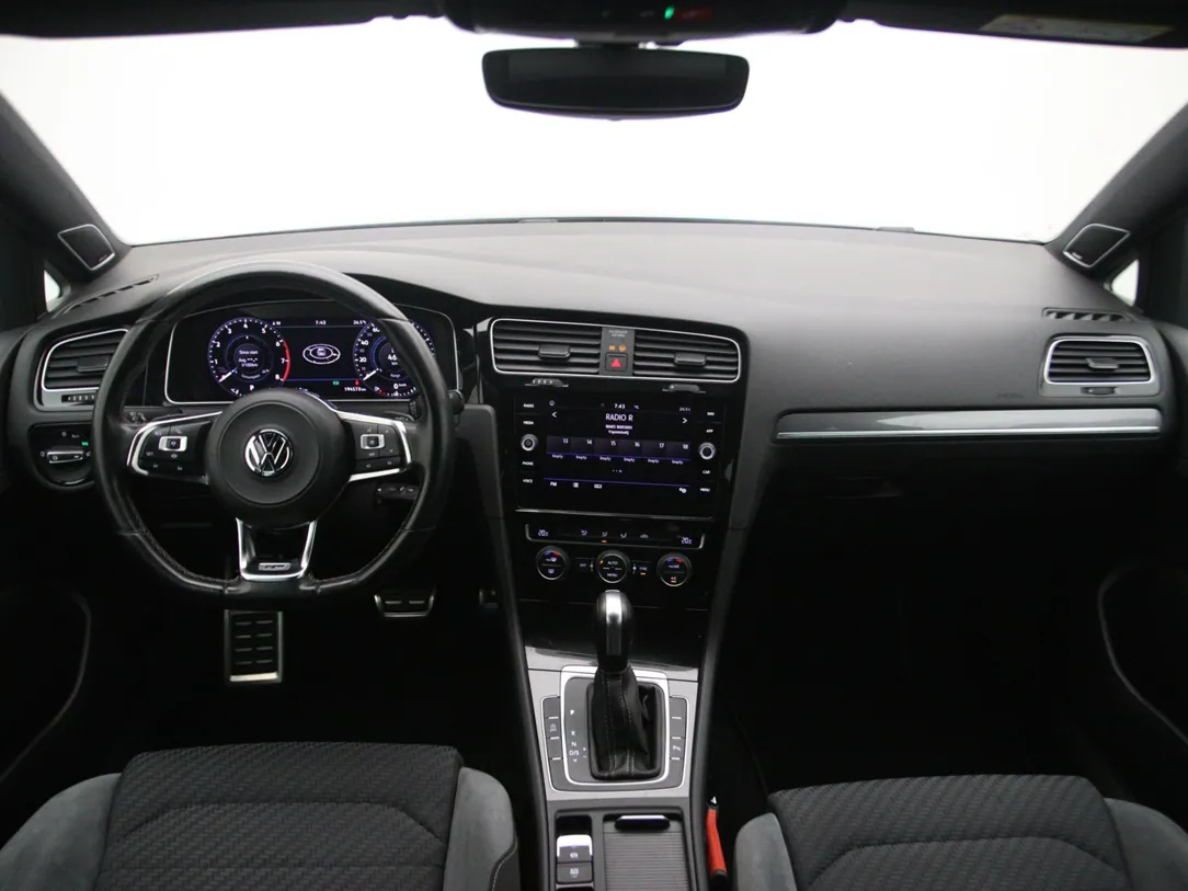 VOLKSWAGEN GOLF 7 Highline Business R
