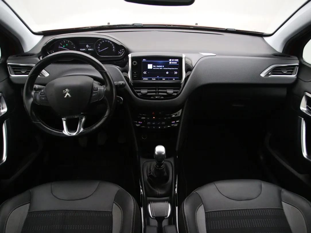 PEUGEOT 2008 Allure