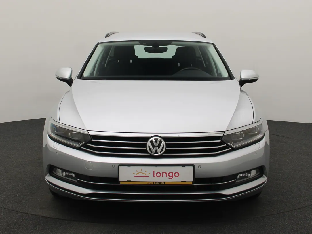 VOLKSWAGEN PASSAT B8 Comfortline Business
