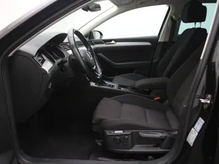 VOLKSWAGEN PASSAT B8 Highline