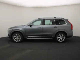 VOLVO XC90 Momentum