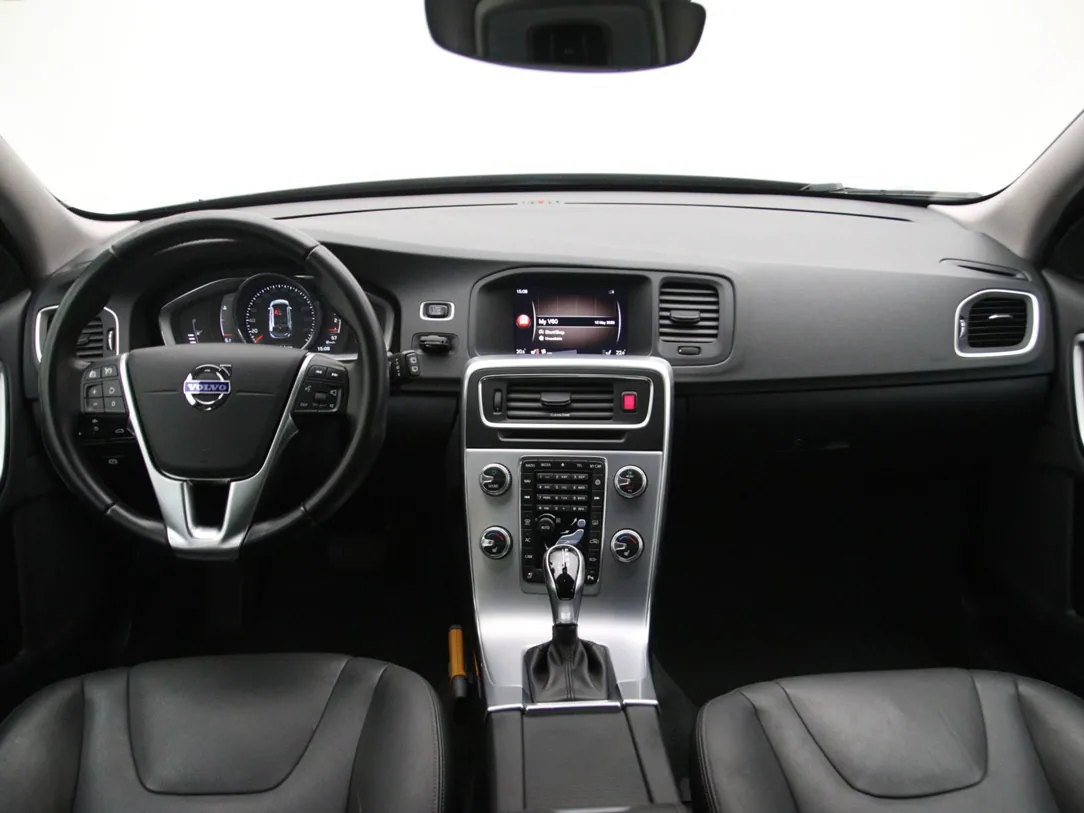 VOLVO V60 Cross Country Polar+