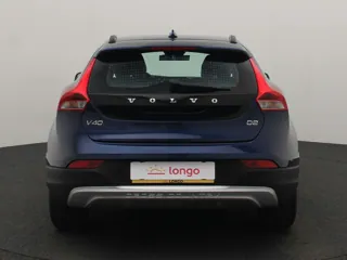 VOLVO V40 Cross Country