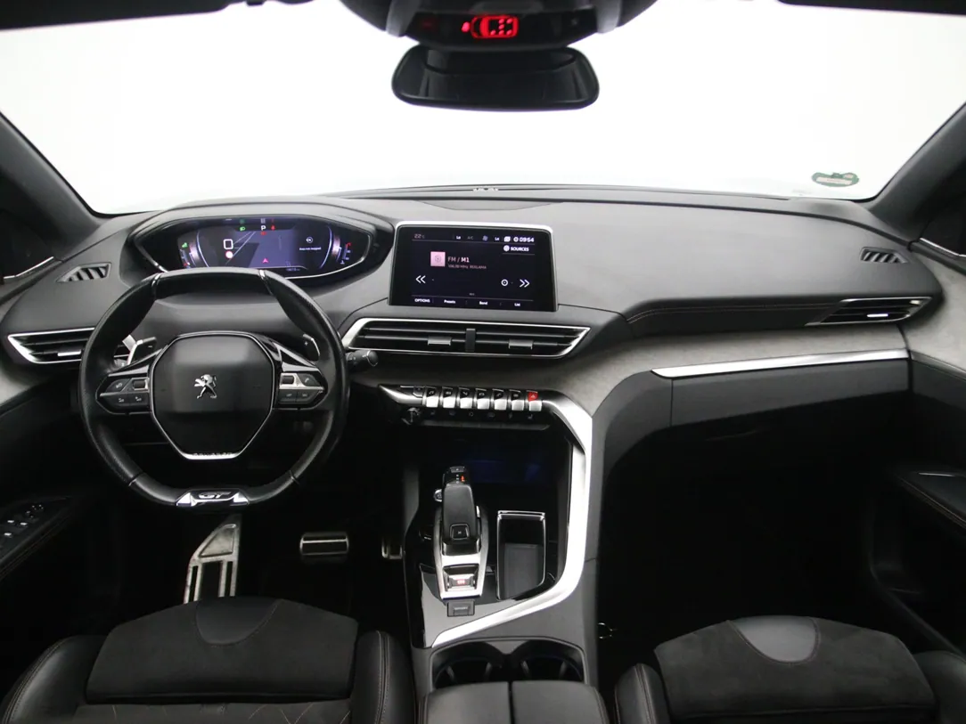 PEUGEOT 5008 GT