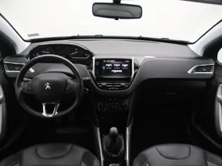 PEUGEOT 2008 Urban Cross