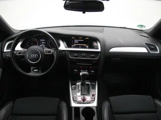 AUDI A4 S-Line
