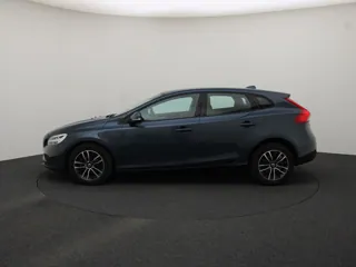 VOLVO V40 Momentum Professional