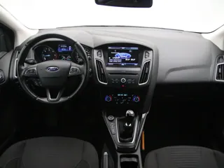 FORD FOCUS Titanium