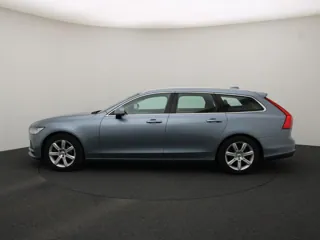 VOLVO V90 Momentum