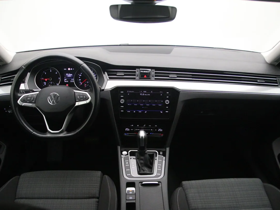 VOLKSWAGEN PASSAT B8 Style Business