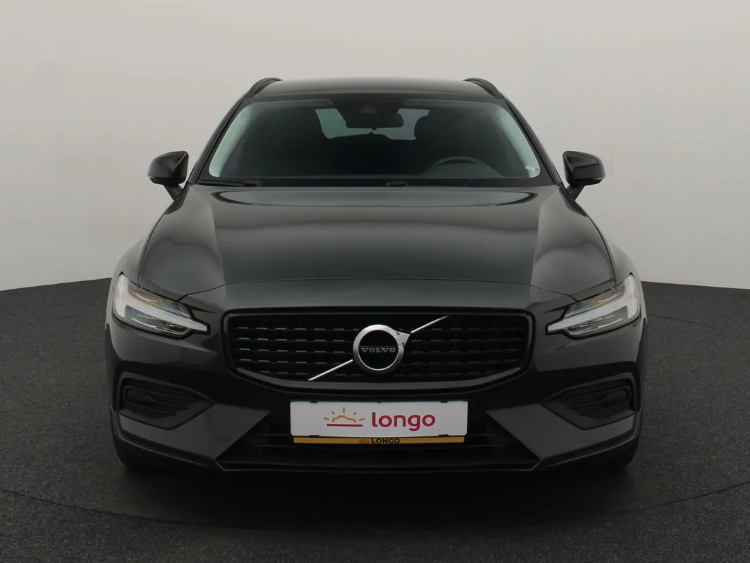 VOLVO V60 MHEV Momentum