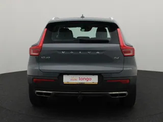 VOLVO XC40 Momentum Pro