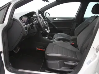 VOLKSWAGEN GOLF 7 Highline Business R