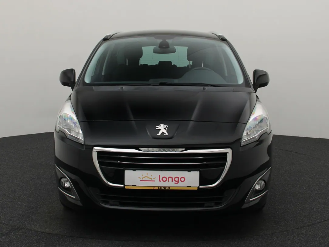 PEUGEOT 5008 Style