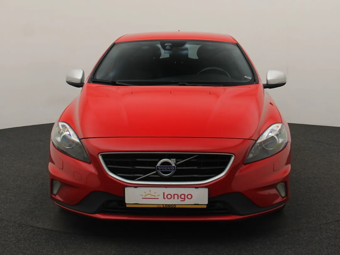 VOLVO V40 R-Design