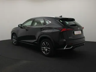 LEXUS NX300H Luxury