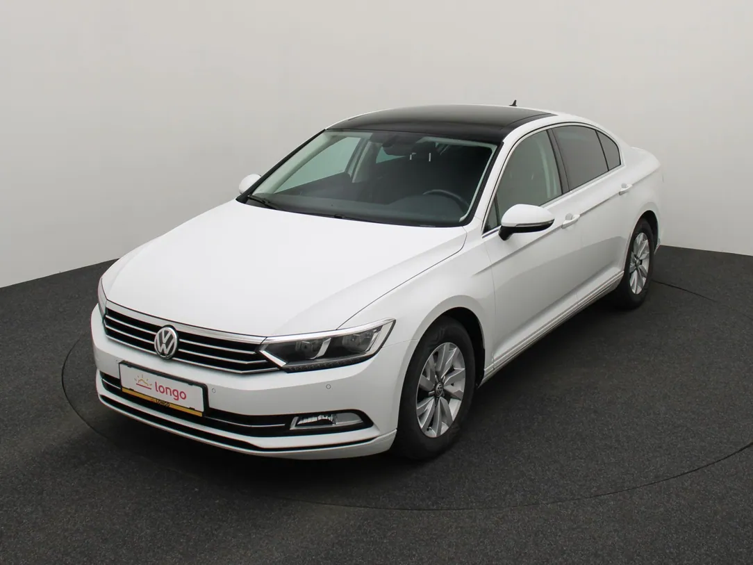 VOLKSWAGEN PASSAT B8 Connected Series