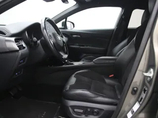 2022 TOYOTA C-HR Style Plus