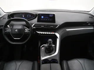 PEUGEOT 5008 Allure