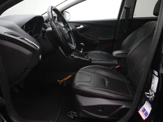 FORD FOCUS Titanium