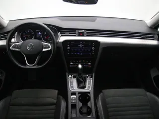 VOLKSWAGEN PASSAT B8 Elegance Business