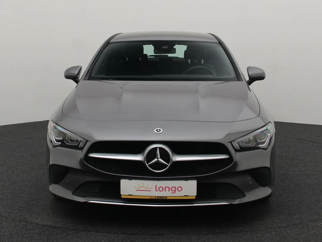 MERCEDES BENZ CLA180 Business Luxury