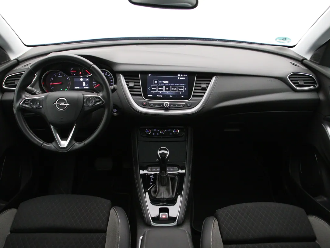 OPEL GRANDLAND X Business Executive