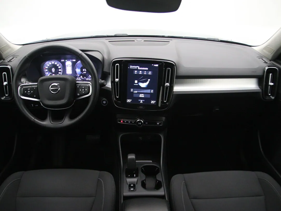 VOLVO XC40 Inscription