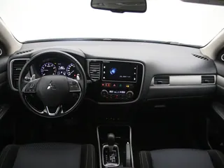 MITSUBISHI OUTLANDER Executive Edition