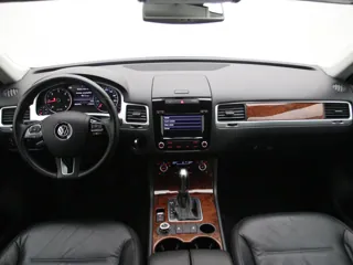 VOLKSWAGEN TOUAREG Style